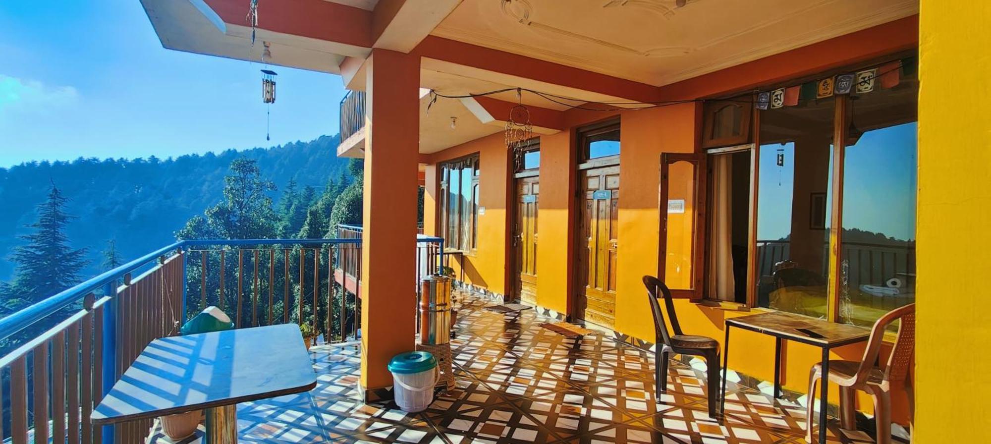Bed and Breakfast The Unmad - Dharamkot Дармсала Екстер'єр фото