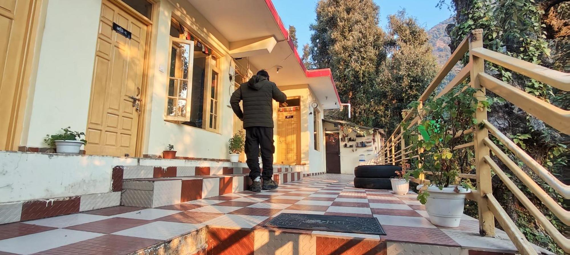 Bed and Breakfast The Unmad - Dharamkot Дармсала Екстер'єр фото