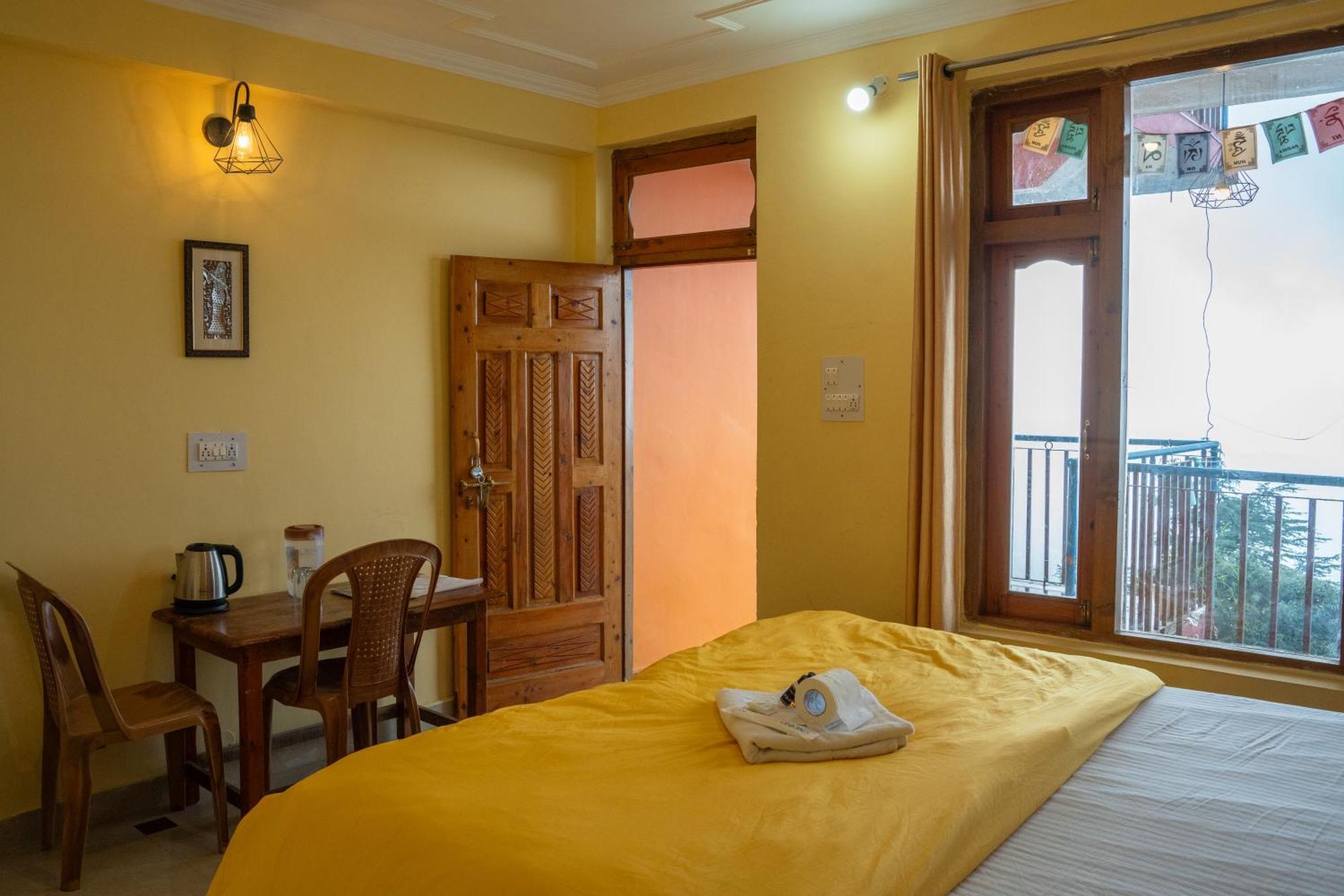 Bed and Breakfast The Unmad - Dharamkot Дармсала Екстер'єр фото